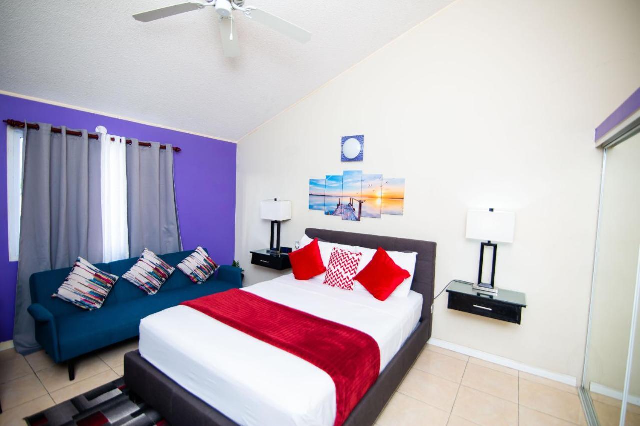 The Oasis I, Portmore Country Club Bagian luar foto