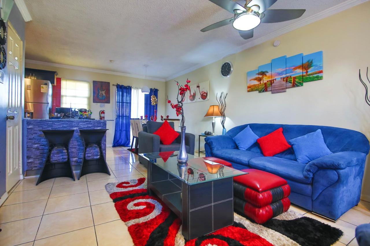 The Oasis I, Portmore Country Club Bagian luar foto